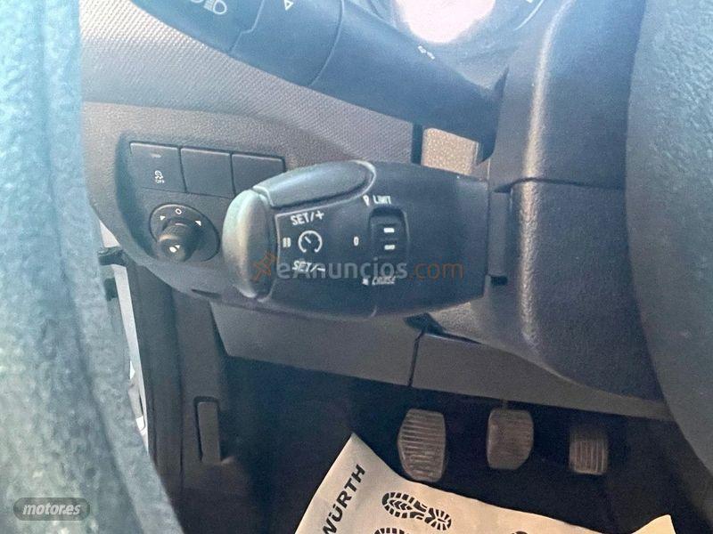 Peugeot Partner TEPEE Access 1.6 BlueHDi 75 de 2016 con 39.999 Km por 13.500 EUR. en Malaga