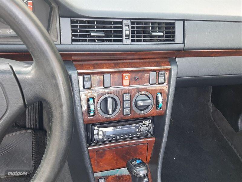 Mercedes 300 300CE-24 CABRIOLET de 1992 con 155.000 Km por 16.900 EUR. en Madrid