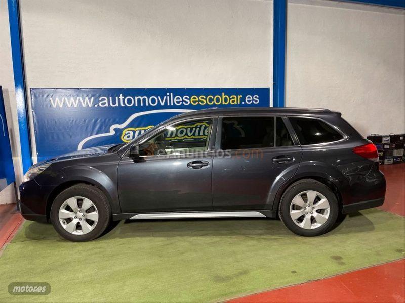 Subaru Outback 2.5i Premium de 2012 con 355.055 Km por 7.990 EUR. en Madrid
