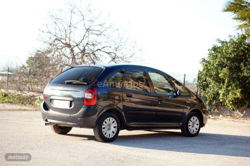 Citroen Xsara Picasso 2.0 HDI Exclusive de 2005 con 320.200 Km por 2.550 EUR. en Murcia