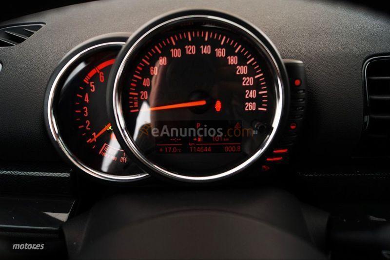 Mini Clubman COOPER D automatico de 2015 con 114.700 Km por 18.900 EUR. en Barcelona