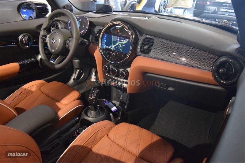 Mini Cooper John Cooper Works Cabrio de 2021 con 4.200 Km por 48.900 EUR. en Barcelona