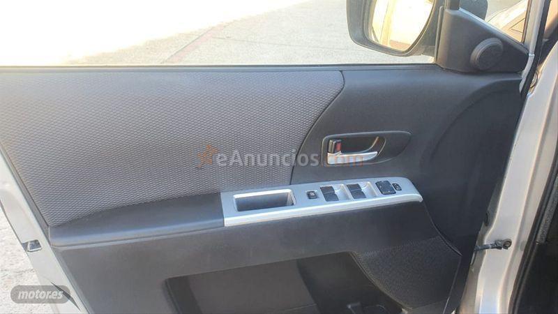 Mazda Mazda5 Sportive 2.0 de 2008 con 157.000 Km por 5.400 EUR. en Caceres