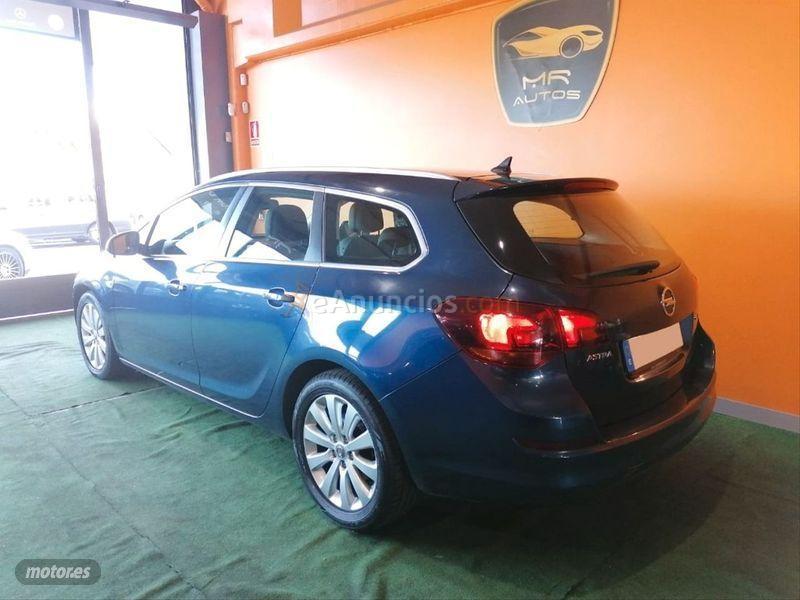 Opel Astra 1.7 CDTi 125 CV Enjoy ST de 2011 con 178.001 Km por 7.500 EUR. en Asturias