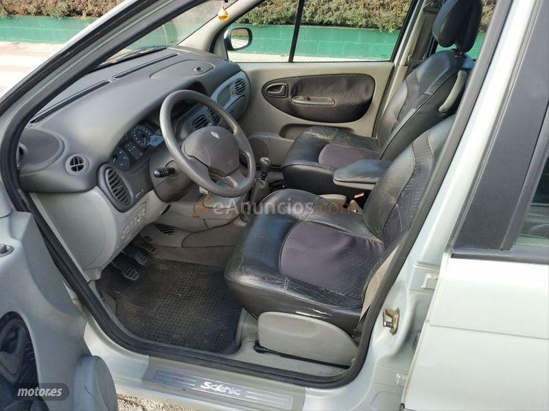 Renault Megane SCENIC DYNAMIQUE 1.9DCI de 2002 con 189.000 Km por 1.890 EUR. en Guadalajara