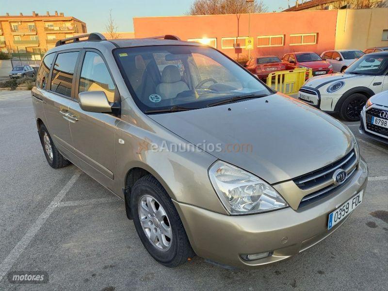 Kia Carnival 2.9 CRDi VGT EX I de 2006 con 175.000 Km por 3.500 EUR. en Barcelona