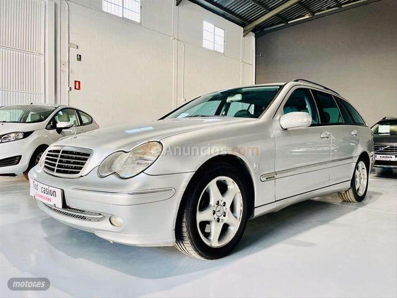 Mercedes Clase C C 220 CDI CLASSIC de 2001 con 280.000 Km por 4.300 EUR. en Sevilla
