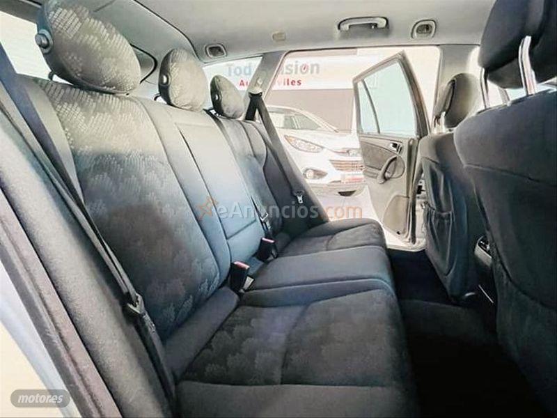 Mercedes Clase C C 220 CDI CLASSIC de 2001 con 280.000 Km por 4.300 EUR. en Sevilla