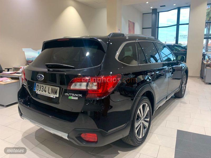 Subaru Outback 2.5i Executive CVT Lineartronic AWD de 2021 con 17.800 Km por 32.000 EUR. en Valencia