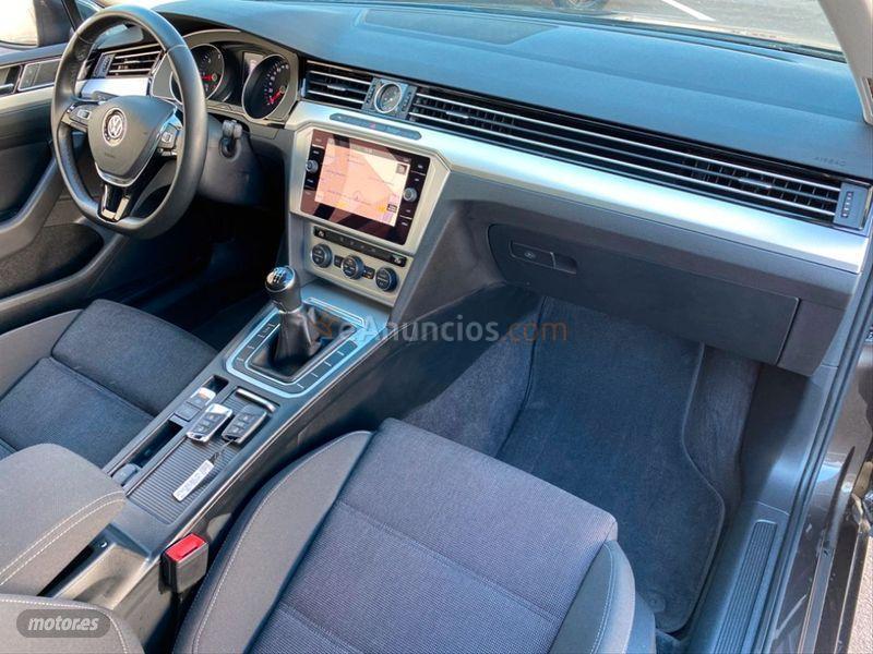 Volkswagen Passat Advance 2.0 TDI 110kW 150CV Variant de 2018 con 120.000 Km por 19.500 EUR. en Badajoz