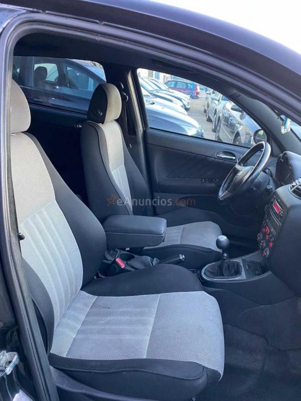 Alfa Romeo 147 1.9 JTD  